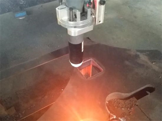 Karbon çelik levha metal kesme işareti için ağır plazma kesme makinası 1325