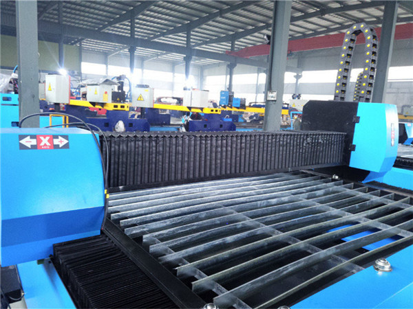 Çin Jiaxin metal kesme makinesi için çelik / demir / plazma keskin makine / cnc plazma kesme makinası fiyatı