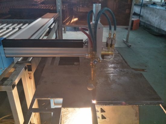Ucuz fiyat bakır boru / demir boru / paslanmaz çelik boru tayvan cnc plazma kesme makinası