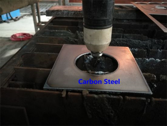 Metal plaka kesme için kullanılan CNC plazma kesme makinası