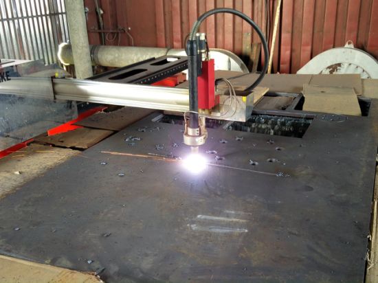 CNC hafif çelik levha kesme makinası taşınabilir plazma metal kesme makinası
