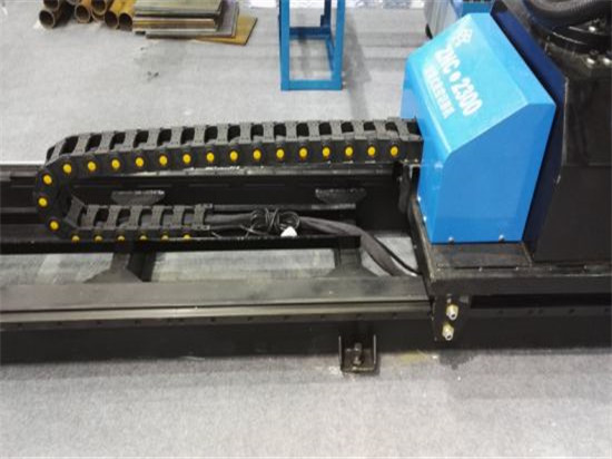 Taşınabilir CNC Plazma Kesim Makinesi Taşınabilir CNC Gaz yükseklik kontrolü isteğe bağlı